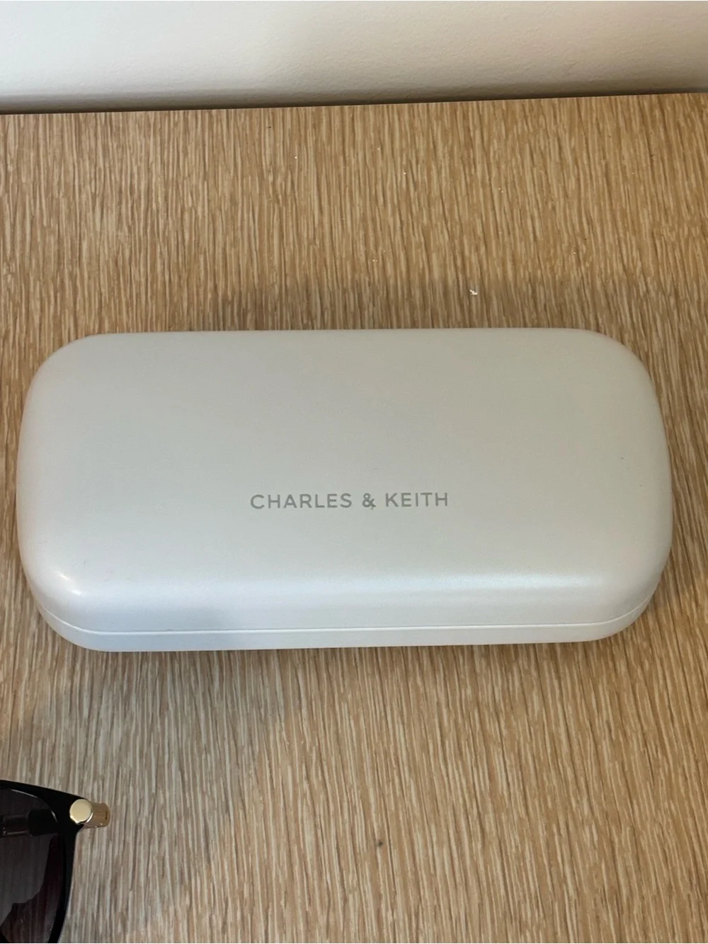 Charles & Keith Ophelia Black Sunglasses